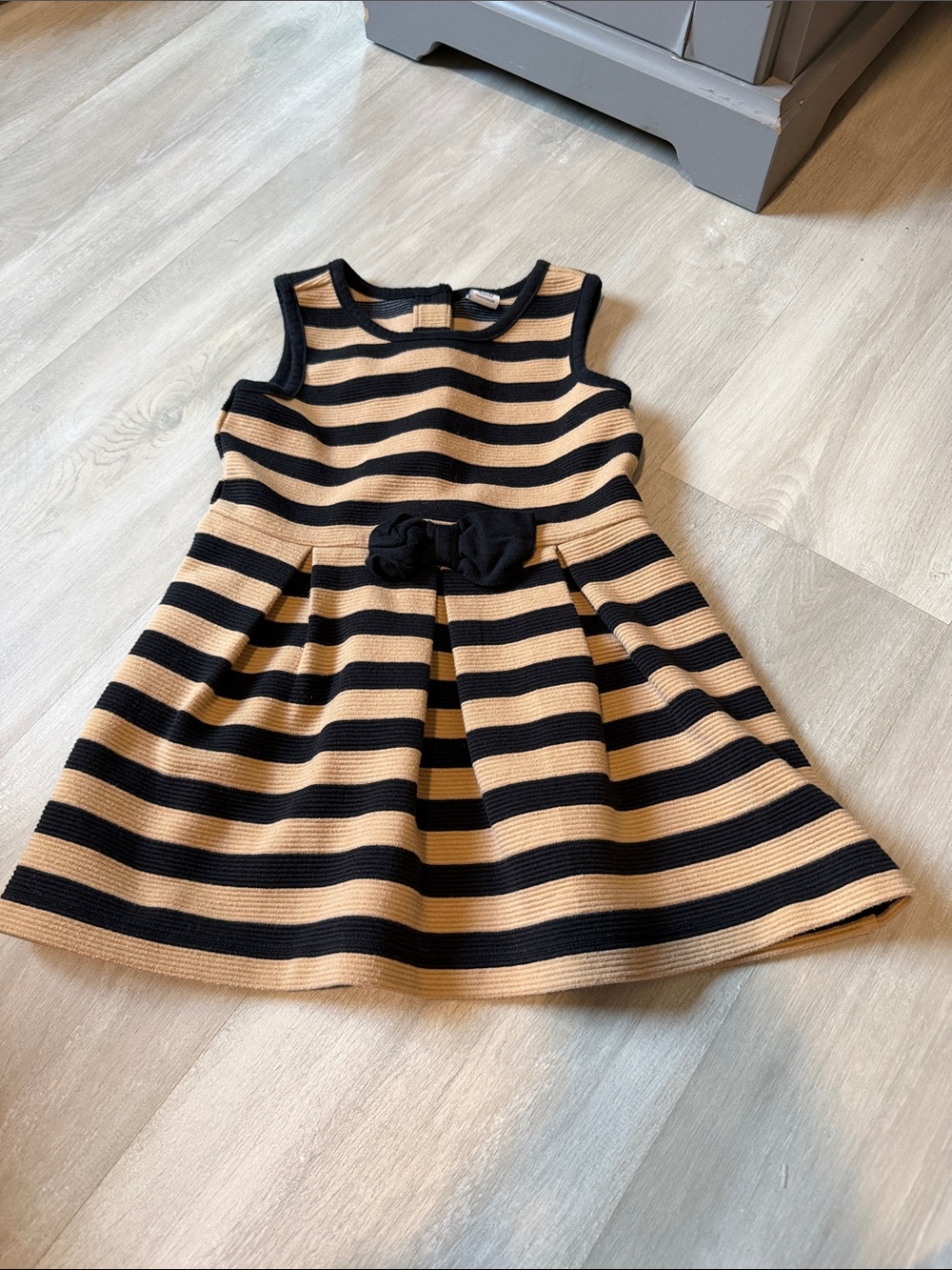 Janie and Jack Black and Tan Striped Sleeveless Dress with Waist Bow size 18-24